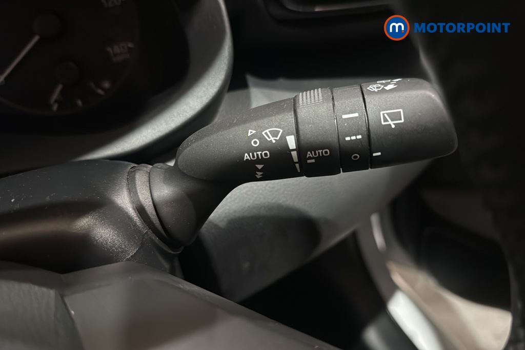 Toyota Yaris Icon Automatic Petrol-Electric Hybrid Hatchback - Stock Number (1694591) - 6th supplementary image