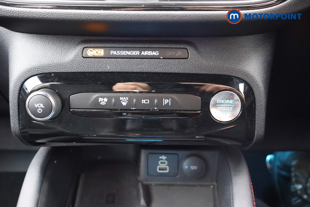 Ford Kuga St-Line Automatic Petrol Plug-In Hybrid SUV - Stock Number (1677600) - 9th supplementary image