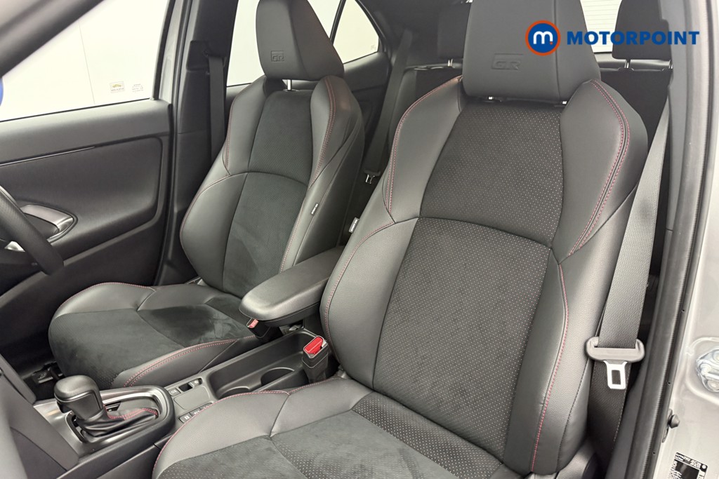 Toyota Yaris Cross Gr Sport Automatic Petrol-Electric Hybrid Estate - Stock Number (1680989) - 3rd supplementary image