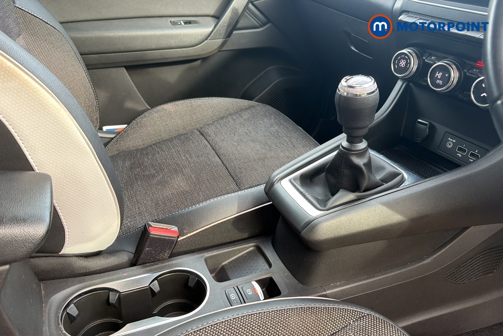 Renault Captur Techno Manual Petrol SUV - Stock Number (1681220) - 15th supplementary image