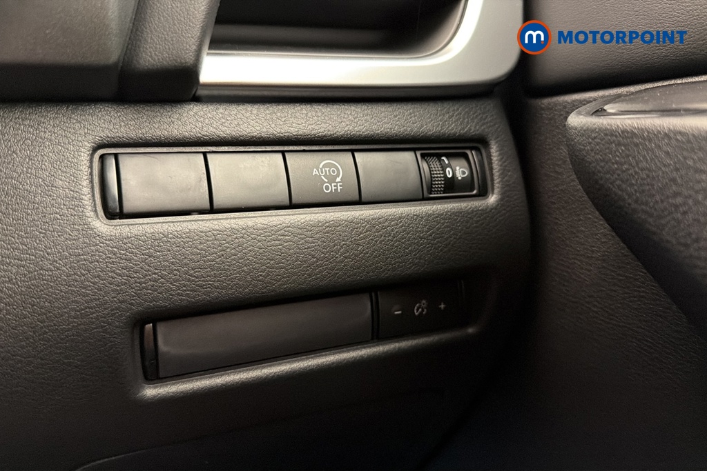 Nissan Qashqai Acenta Premium Manual Petrol SUV - Stock Number (1683489) - 11th supplementary image