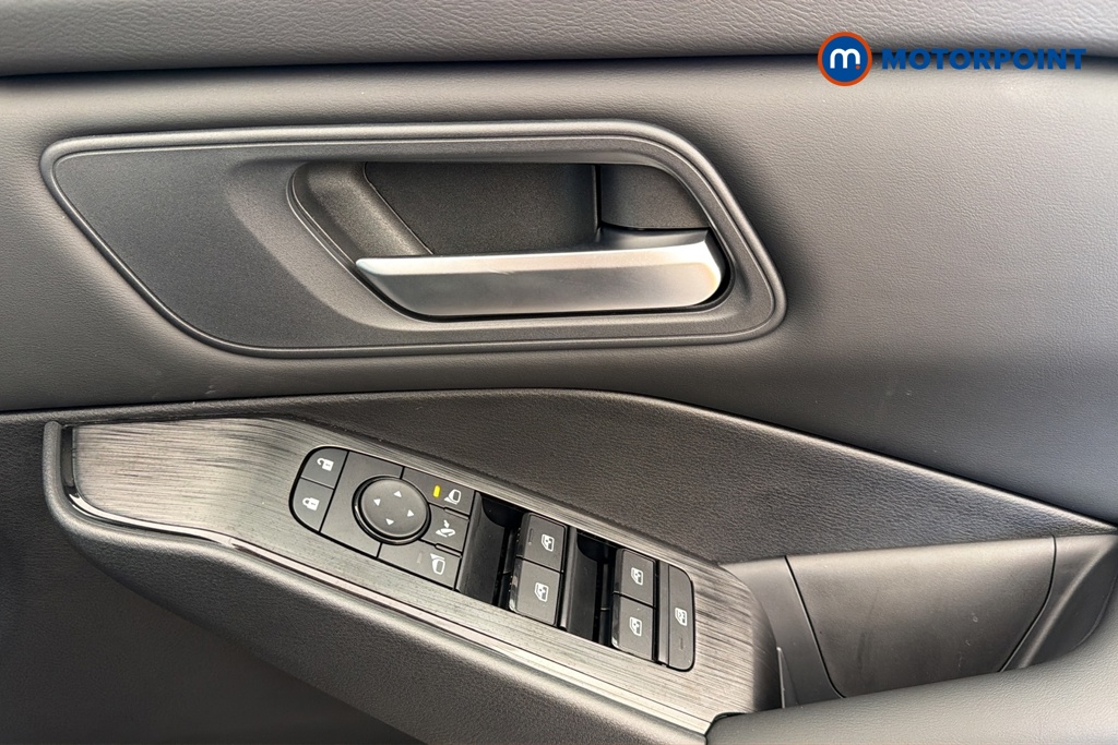 Nissan Qashqai Acenta Premium Manual Petrol SUV - Stock Number (1683489) - 19th supplementary image