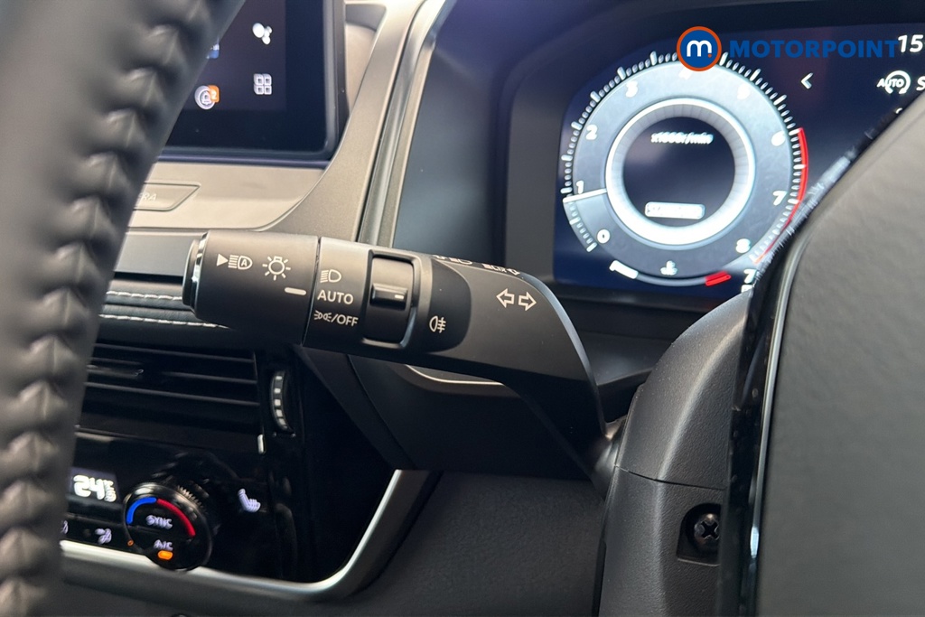 Nissan Qashqai N-Connecta Manual Petrol SUV - Stock Number (1683554) - 5th supplementary image