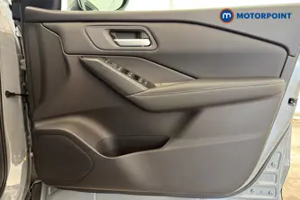 Nissan Qashqai N-Connecta Manual Petrol SUV - Stock Number (1683554) - 18th supplementary image