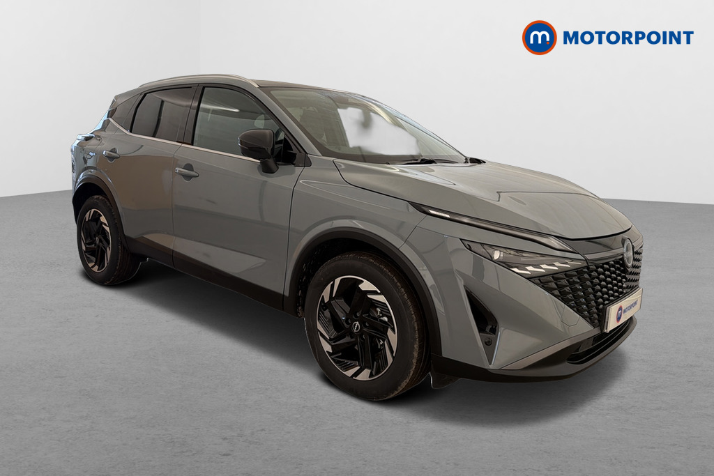 Nissan Qashqai N-Connecta Manual Petrol SUV - Stock Number (1683554) - Drivers side front corner