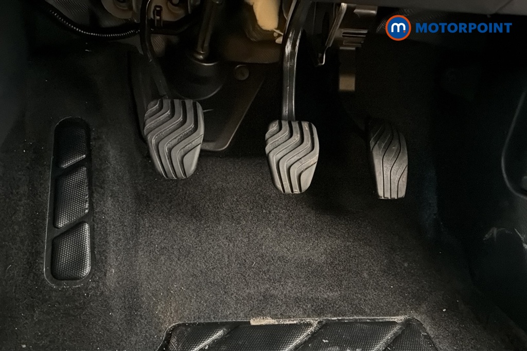 Nissan Qashqai N-Connecta Manual Petrol SUV - Stock Number (1683554) - 24th supplementary image