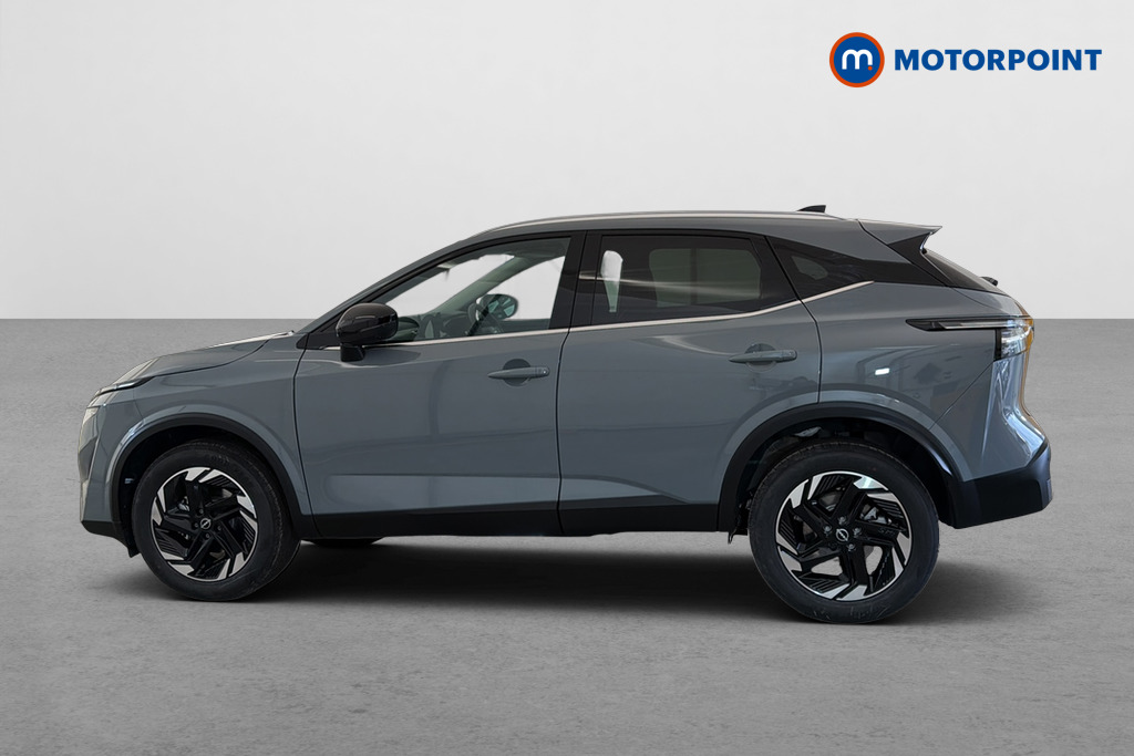 Nissan Qashqai N-Connecta Manual Petrol SUV - Stock Number (1683554) - Drivers side