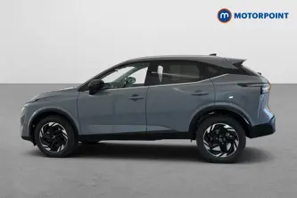 Nissan Qashqai N-Connecta Manual Petrol SUV - Stock Number (1683554) - Drivers side