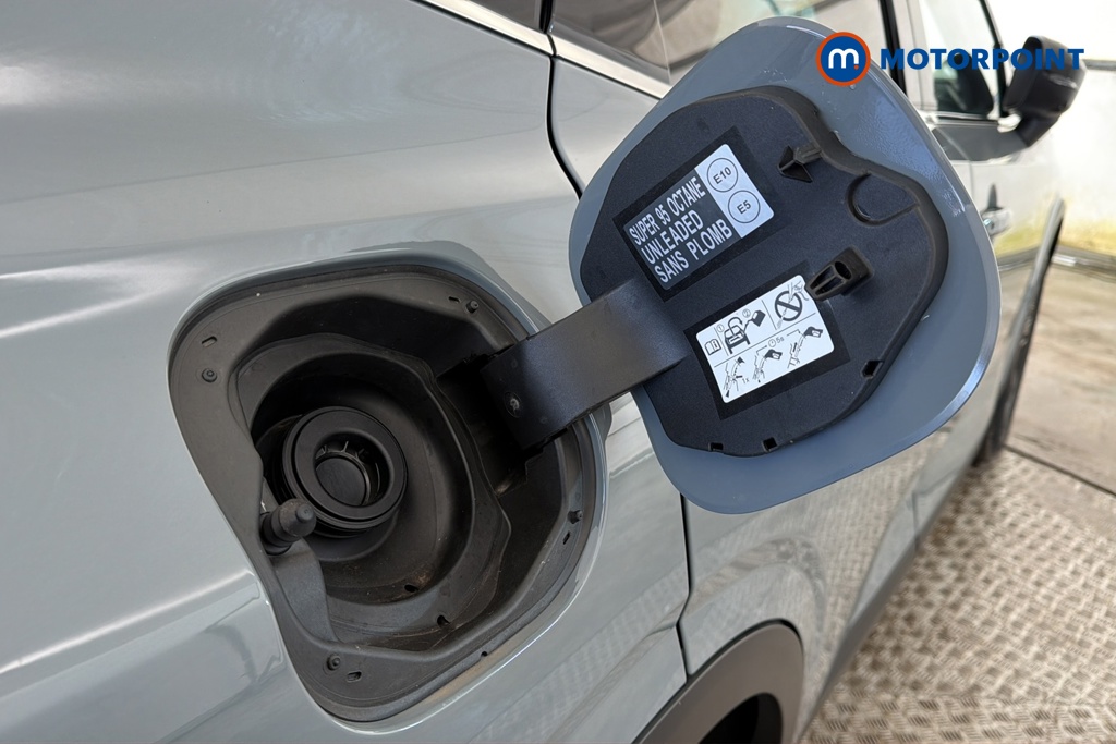 Nissan Qashqai N-Connecta Manual Petrol SUV - Stock Number (1683554) - 41st supplementary image