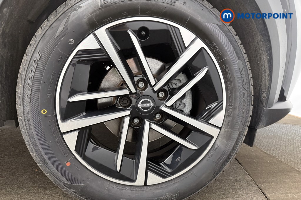 Nissan Juke N-Connecta Manual Petrol SUV - Stock Number (1686592) - 11th supplementary image