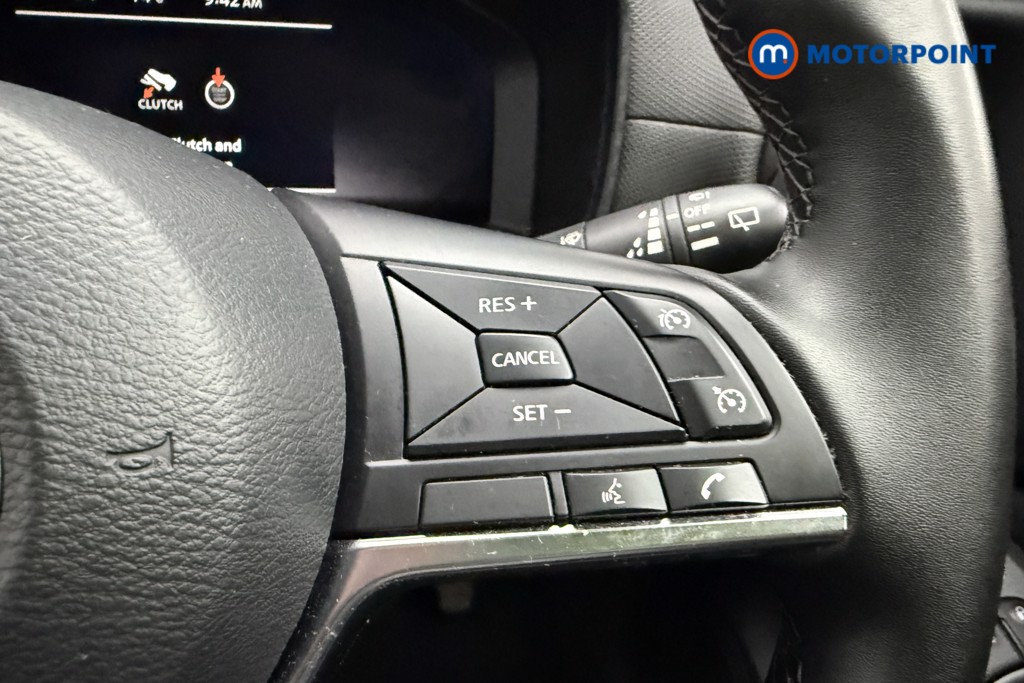 Nissan Juke N-Connecta Manual Petrol SUV - Stock Number (1686592) - 15th supplementary image