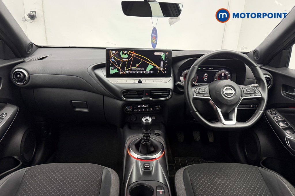 Nissan Juke N-Connecta Manual Petrol SUV - Stock Number (1686592) - 1st supplementary image