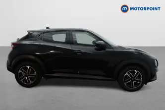 Nissan Juke N-Connecta Manual Petrol SUV - Stock Number (1686592) - Drivers side