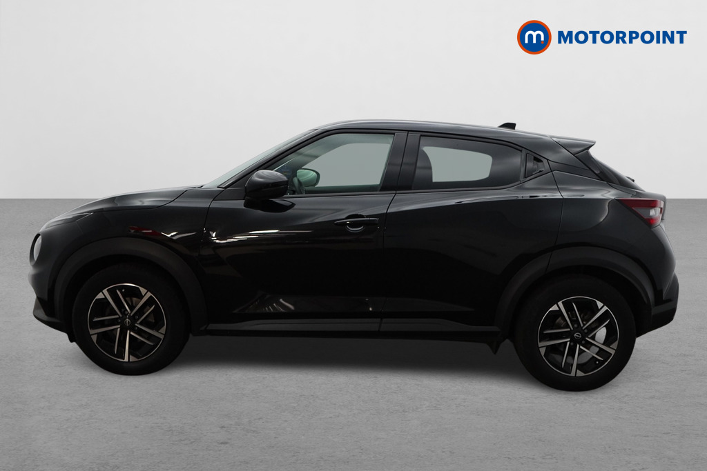 Nissan Juke N-Connecta Manual Petrol SUV - Stock Number (1686592) - Passenger side