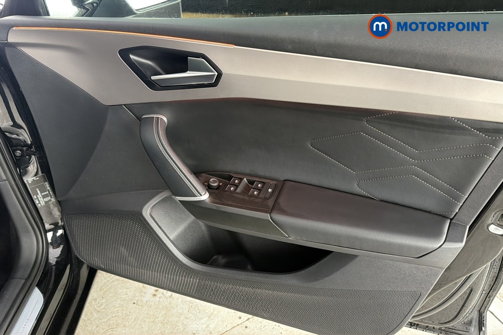 Seat Leon Xcellence Lux Automatic Petrol Hatchback - Stock Number (1686672) - 18th supplementary image