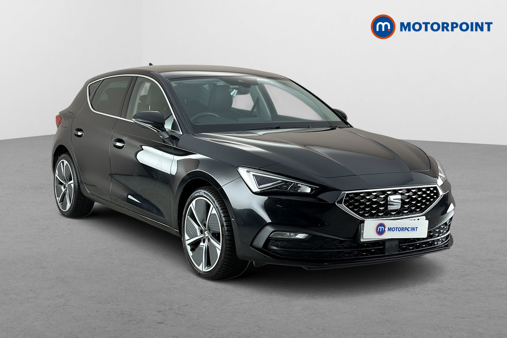 Seat Leon Xcellence Lux Automatic Petrol Hatchback - Stock Number (1686672) - Drivers side front corner