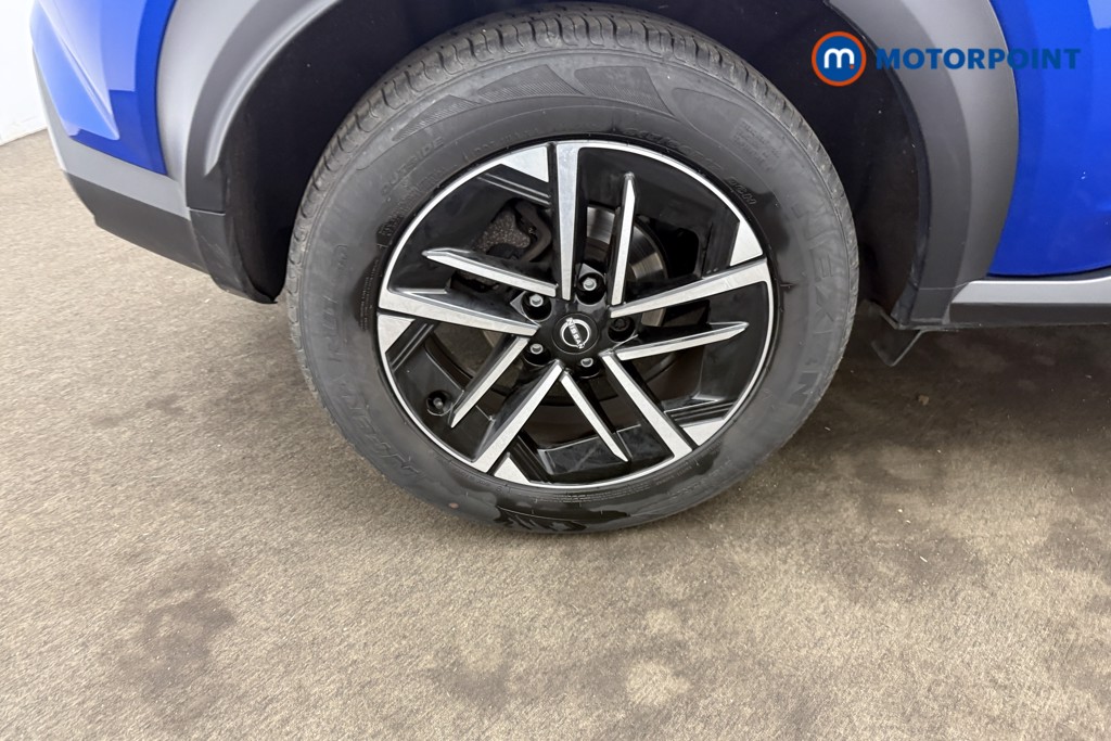 Nissan Juke N-Connecta Manual Petrol SUV - Stock Number (1687223) - 24th supplementary image
