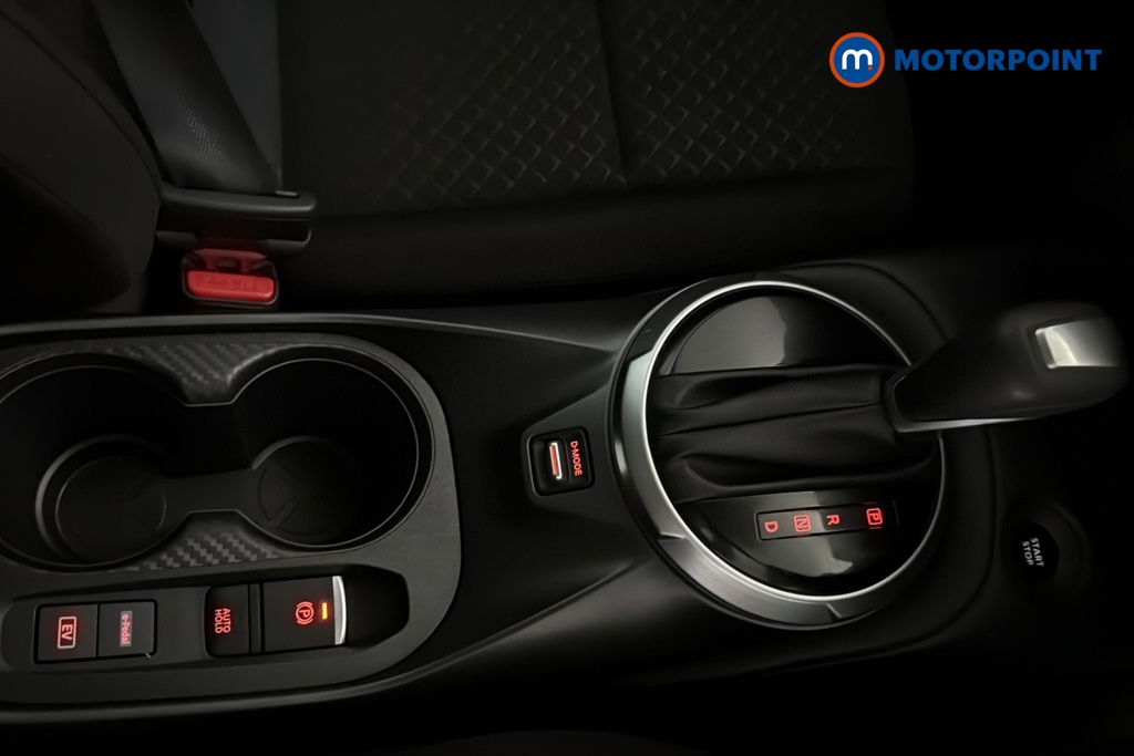 Nissan Juke Acenta Premium Automatic Petrol-Electric Hybrid SUV - Stock Number (1687621) - 15th supplementary image