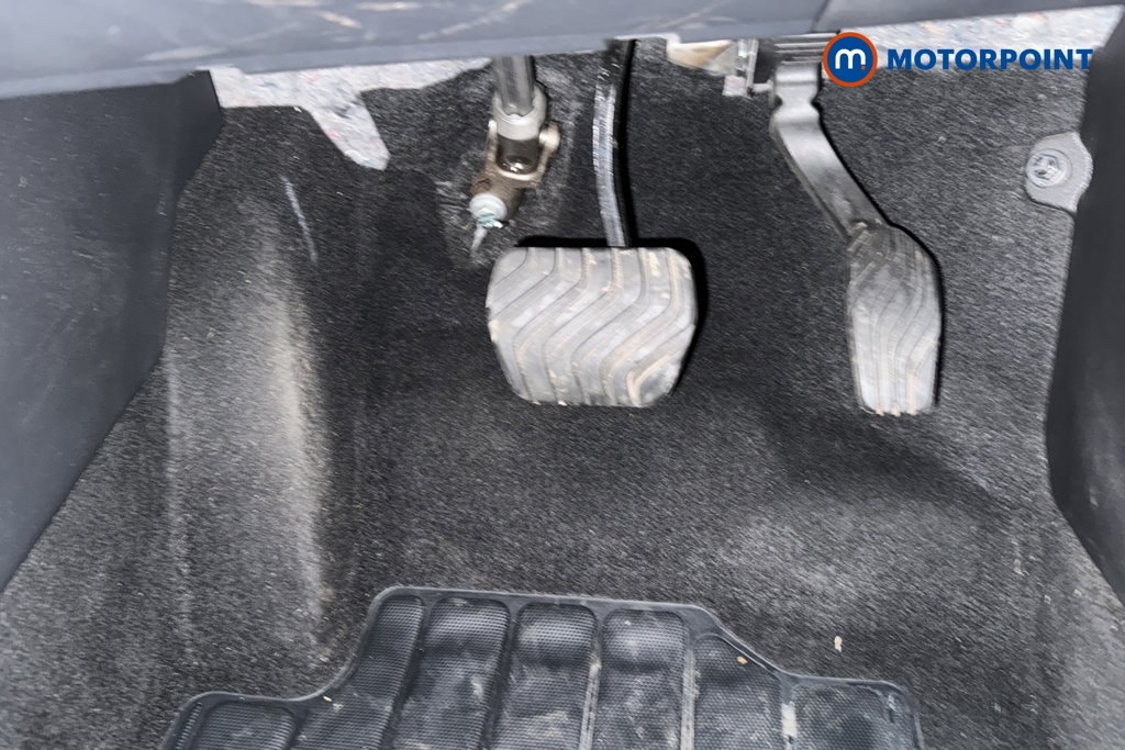 Nissan Juke Acenta Premium Automatic Petrol-Electric Hybrid SUV - Stock Number (1687621) - 24th supplementary image