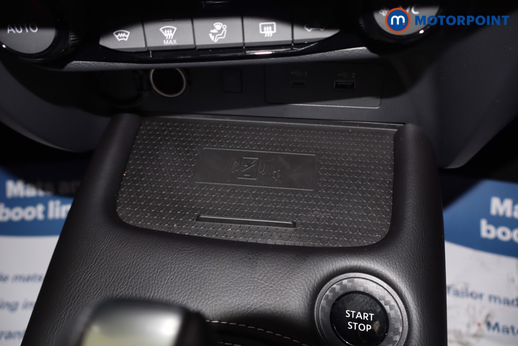 Nissan Juke Tekna Automatic Petrol-Electric Hybrid SUV - Stock Number (1687978) - 12th supplementary image