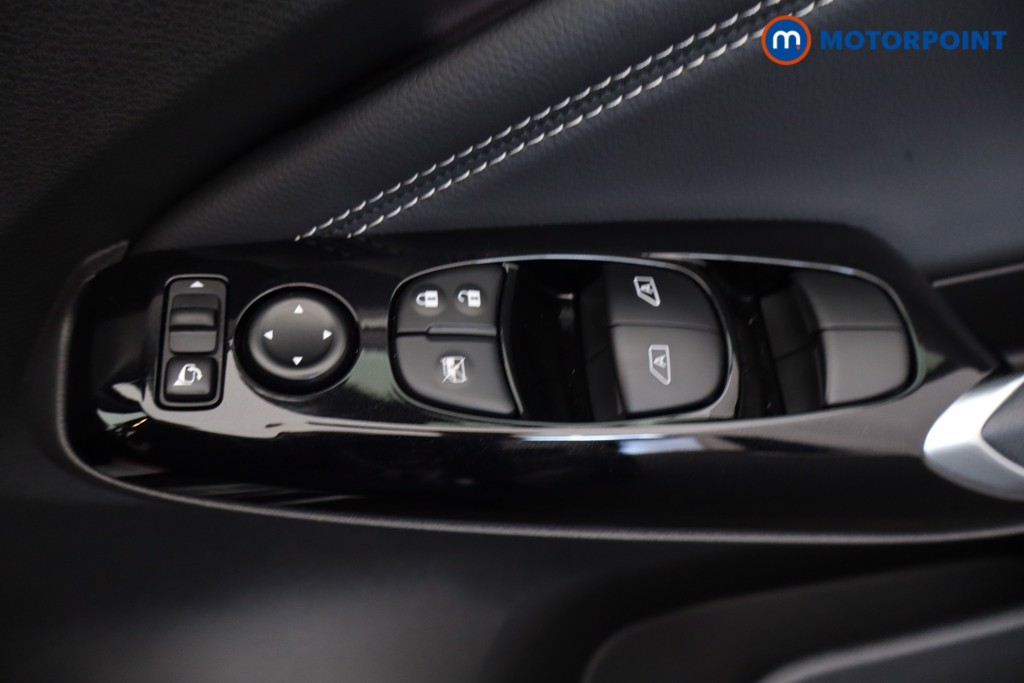 Nissan Juke Tekna Automatic Petrol-Electric Hybrid SUV - Stock Number (1687978) - 22nd supplementary image