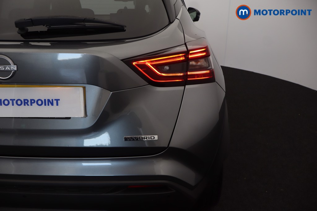 Nissan Juke Tekna Automatic Petrol-Electric Hybrid SUV - Stock Number (1687978) - 43rd supplementary image