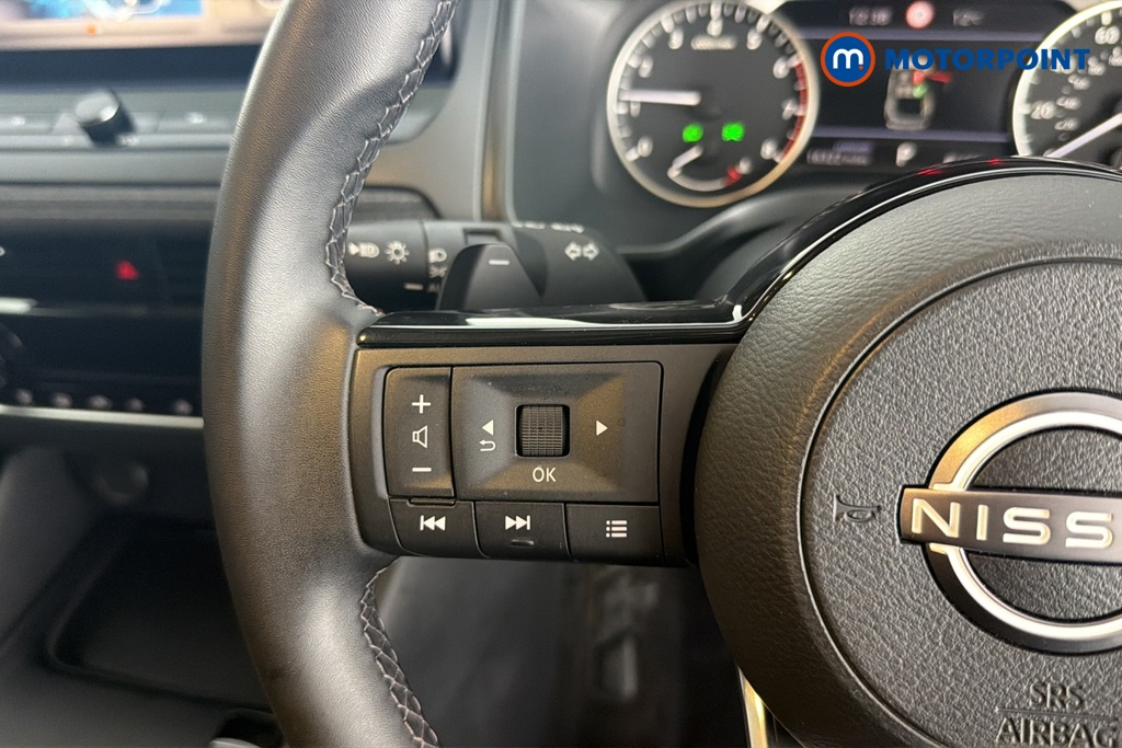Nissan Qashqai Acenta Premium Automatic Petrol SUV - Stock Number (1688177) - 4th supplementary image