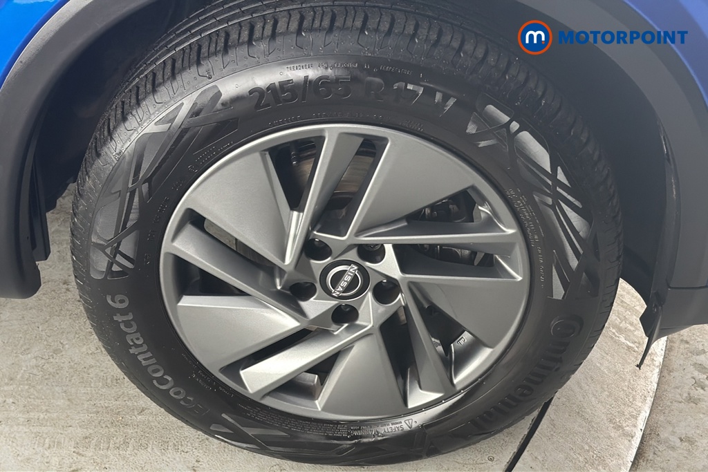 Nissan Qashqai Acenta Premium Automatic Petrol SUV - Stock Number (1688177) - 47th supplementary image