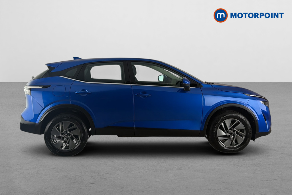 Nissan Qashqai Acenta Premium Automatic Petrol SUV - Stock Number (1688177) - Passenger side