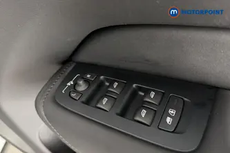 Volvo Xc60 Plus Automatic Petrol SUV - Stock Number (1688304) - 19th supplementary image