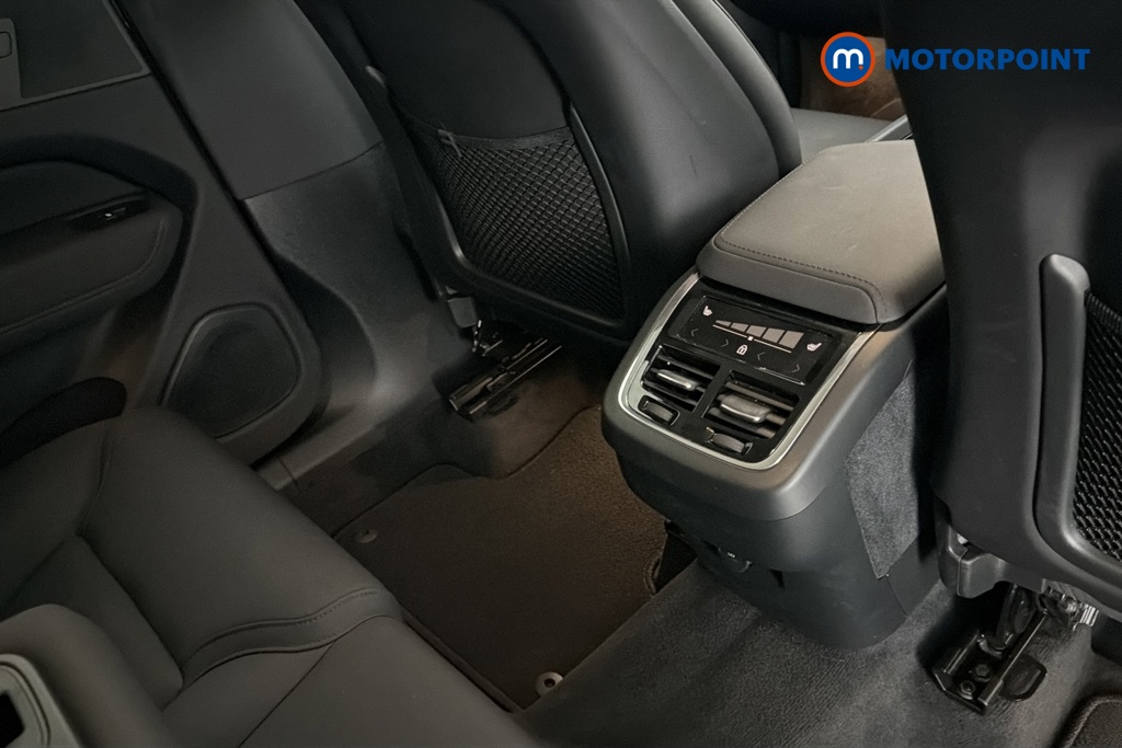 Volvo Xc60 Plus Automatic Petrol SUV - Stock Number (1688304) - 28th supplementary image