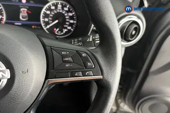 Nissan Juke N-Connecta Manual Petrol SUV - Stock Number (1689112) - 3rd supplementary image