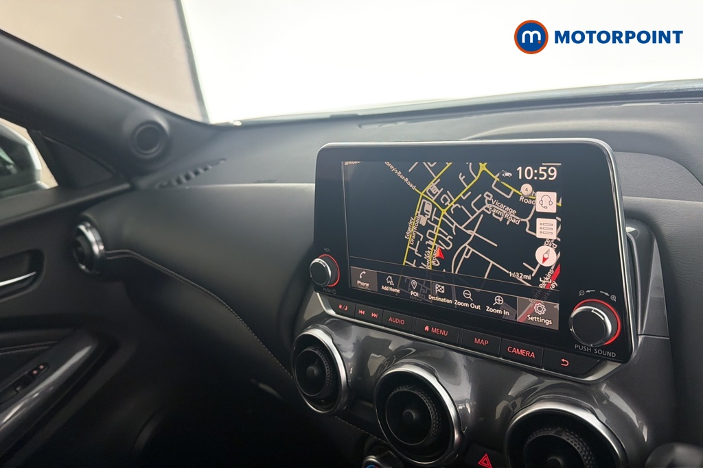 Nissan Juke N-Connecta Manual Petrol SUV - Stock Number (1689112) - 9th supplementary image