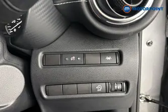 Nissan Juke N-Connecta Manual Petrol SUV - Stock Number (1689112) - 11th supplementary image