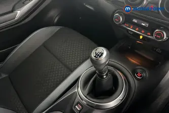 Nissan Juke N-Connecta Manual Petrol SUV - Stock Number (1689112) - 15th supplementary image