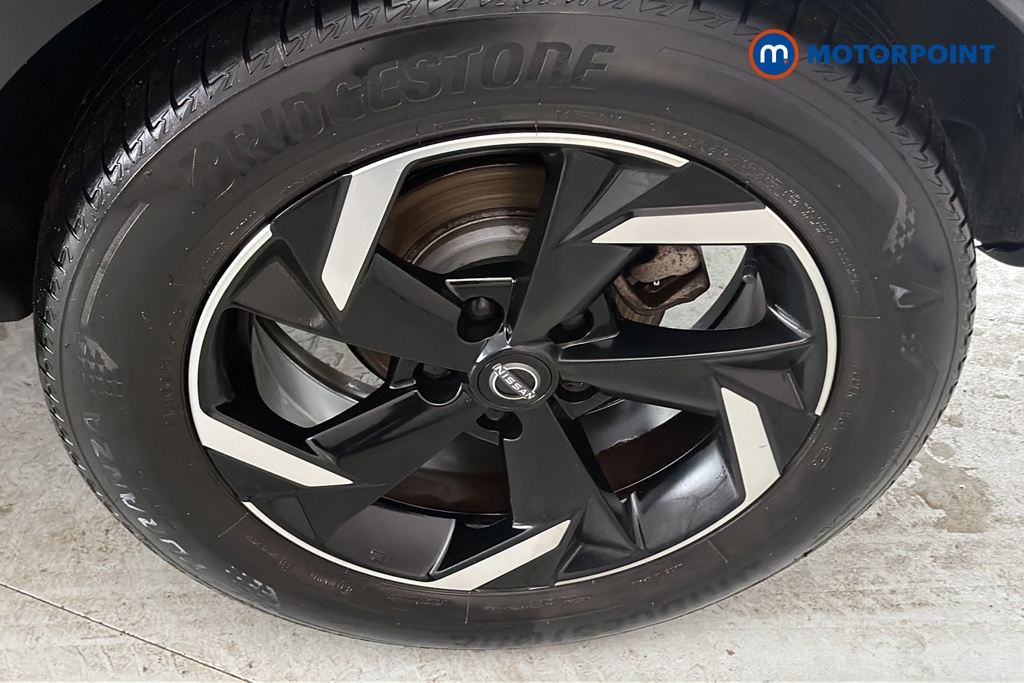 Nissan Juke N-Connecta Manual Petrol SUV - Stock Number (1689112) - 45th supplementary image