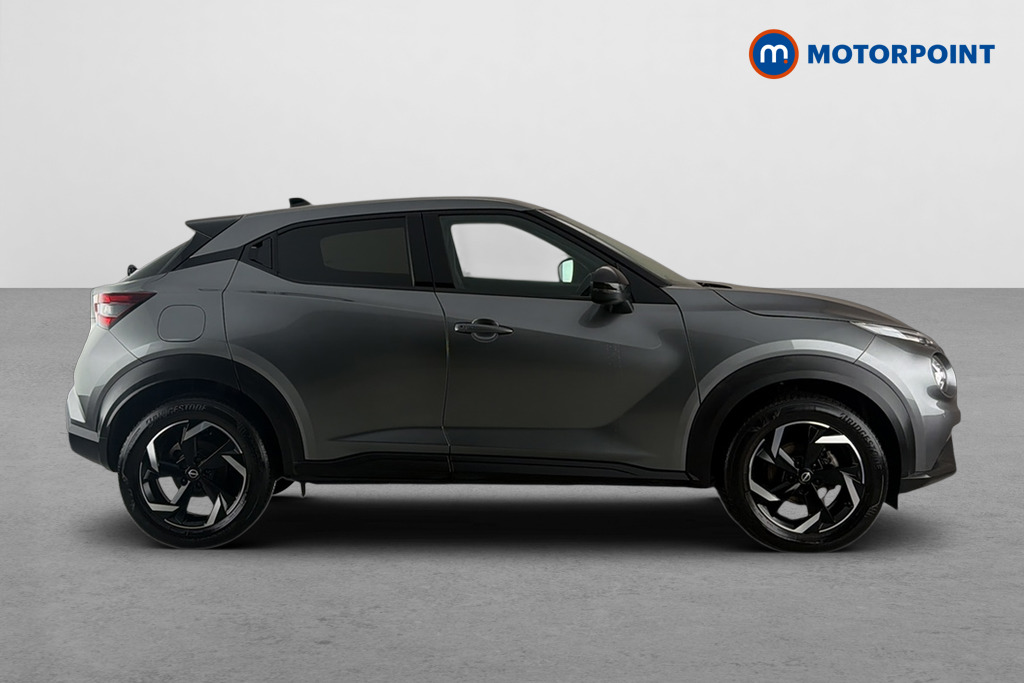 Nissan Juke N-Connecta Manual Petrol SUV - Stock Number (1689112) - Passenger side