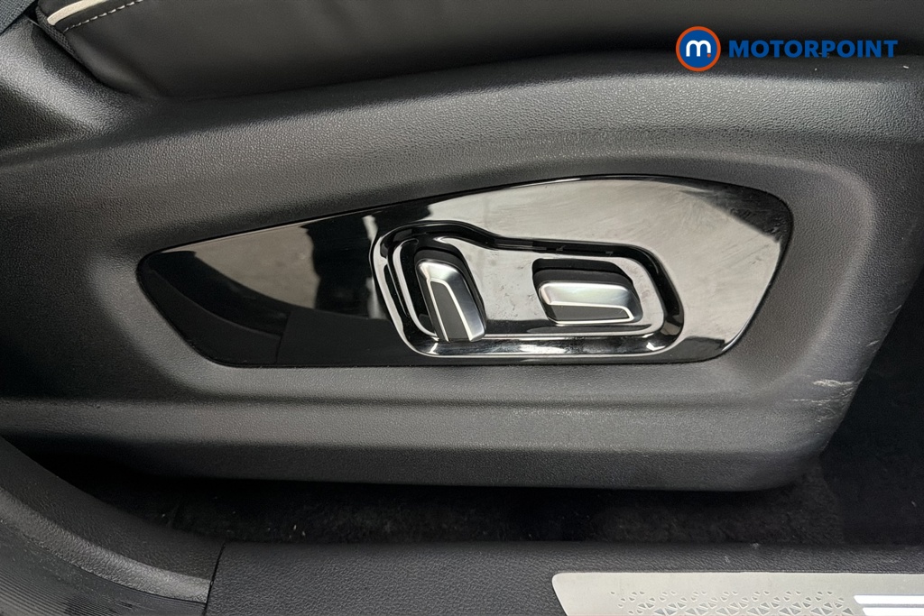 Chery Tiggo 7 Summit Automatic Petrol Plug-In Hybrid SUV - Stock Number (1689568) - 23rd supplementary image