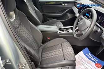 Volkswagen Passat R-Line Automatic Petrol Plug-In Hybrid Estate - Stock Number (1689871) - 22nd supplementary image