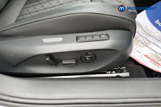 Volkswagen Passat R-Line Automatic Petrol Plug-In Hybrid Estate - Stock Number (1689871) - 23rd supplementary image