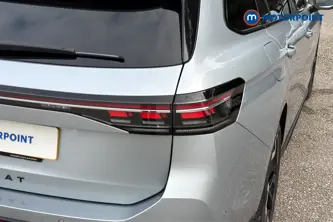 Volkswagen Passat R-Line Automatic Petrol Plug-In Hybrid Estate - Stock Number (1689871) - 36th supplementary image