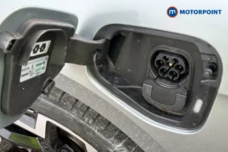 Volkswagen Passat R-Line Automatic Petrol Plug-In Hybrid Estate - Stock Number (1689871) - 41st supplementary image