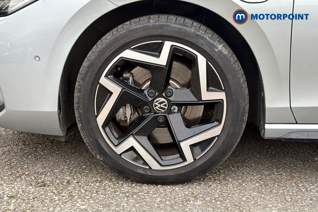 Volkswagen Passat R-Line Automatic Petrol Plug-In Hybrid Estate - Stock Number (1689871) - 44th supplementary image