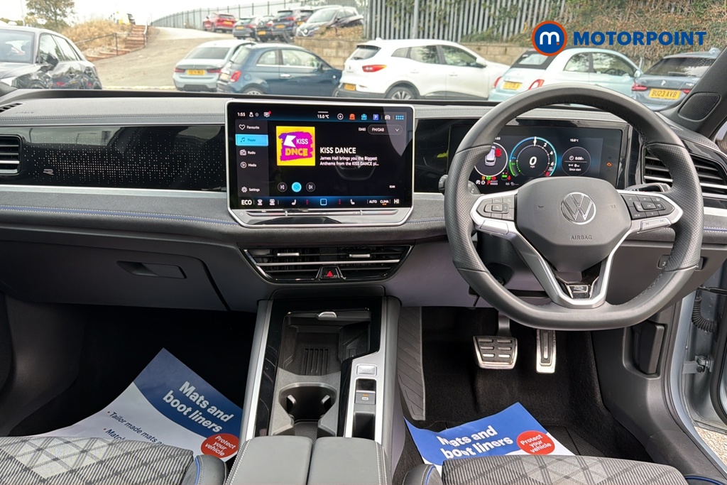 Volkswagen Passat R-Line Automatic Petrol Plug-In Hybrid Estate - Stock Number (1689871) - 1st supplementary image