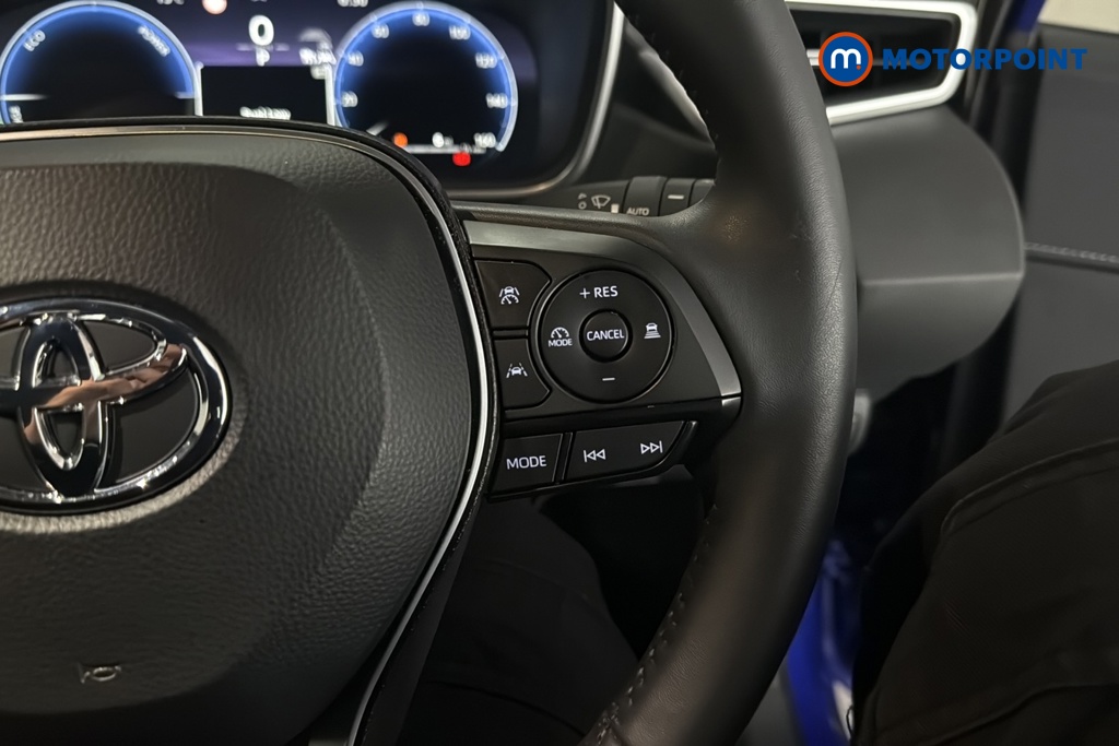 Toyota Corolla Design Automatic Petrol-Electric Hybrid Estate - Stock Number (1689908) - 3rd supplementary image