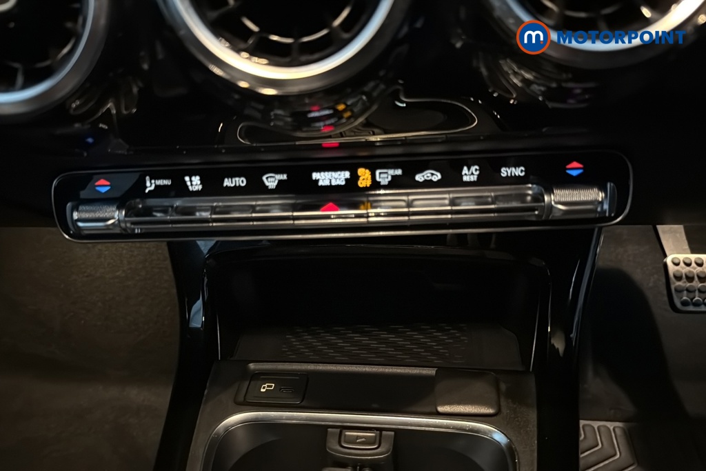 Mercedes-Benz A Class Amg Line Manual Petrol Hatchback - Stock Number (1689967) - 12th supplementary image