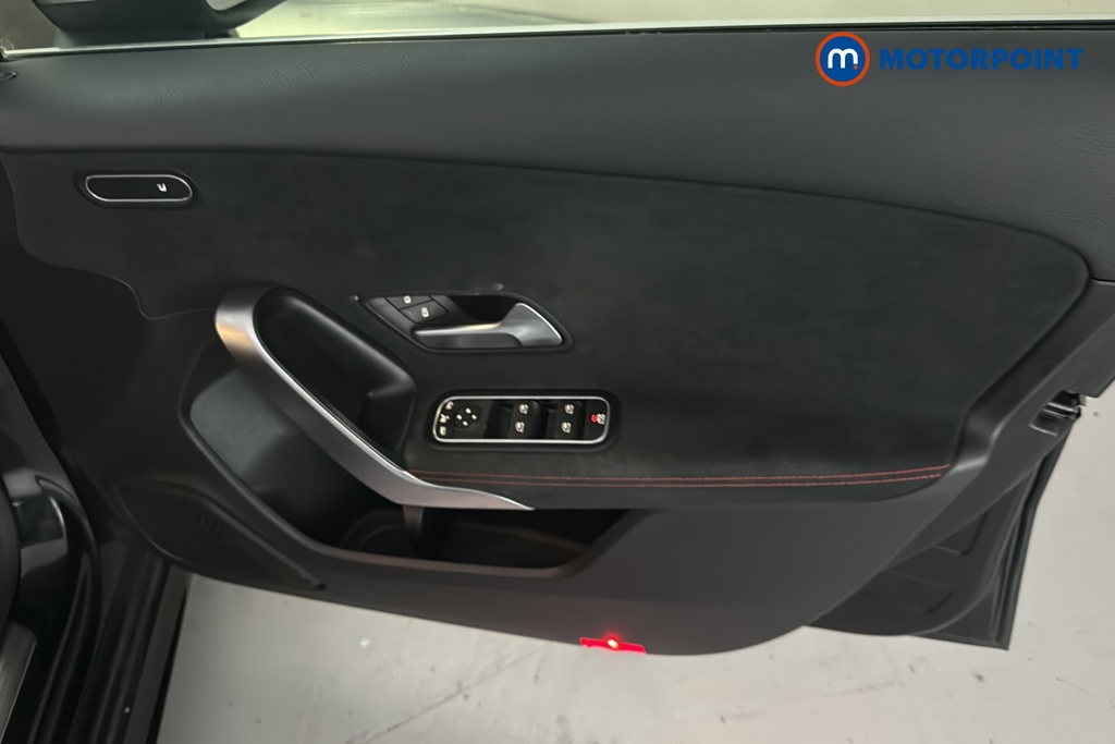 Mercedes-Benz A Class Amg Line Manual Petrol Hatchback - Stock Number (1689967) - 18th supplementary image