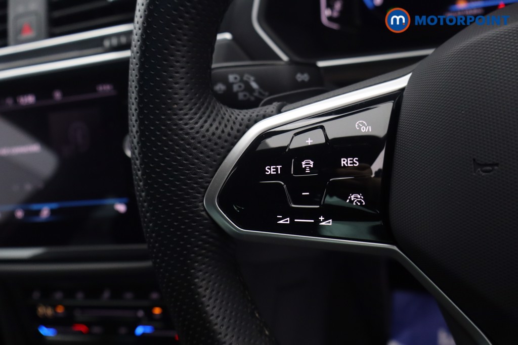 Volkswagen Tiguan R-Line Automatic Petrol SUV - Stock Number (1690116) - 3rd supplementary image