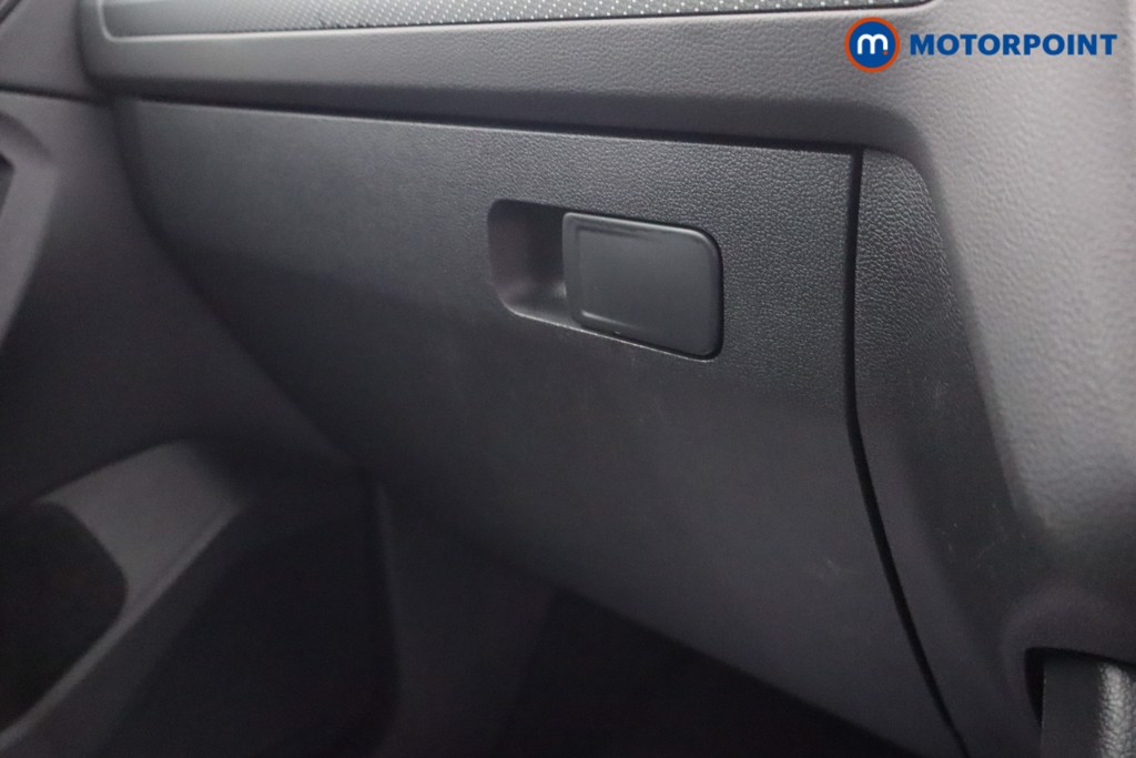 Volkswagen Tiguan R-Line Automatic Petrol SUV - Stock Number (1690116) - 13th supplementary image