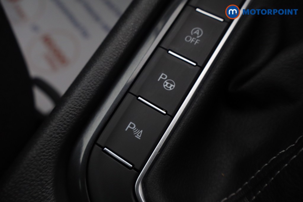 Volkswagen Tiguan R-Line Automatic Petrol SUV - Stock Number (1690116) - 19th supplementary image
